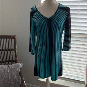 Elegant Teal and Black Women's Tunic